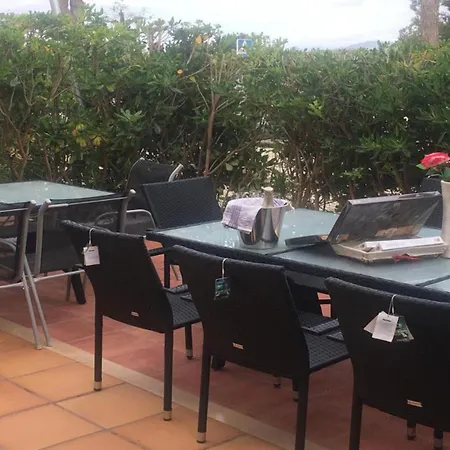 Impresionante Compuesto Por 2 Adosados De Lujo 14 Personas Piscina Con Circuito * San Jorge (Castellon)
